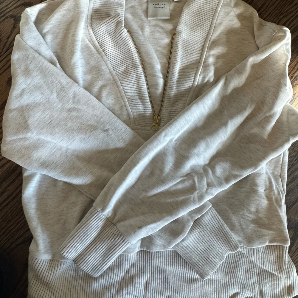 Varley Set (xxs/s) in Ivory - Picture 5 of 7